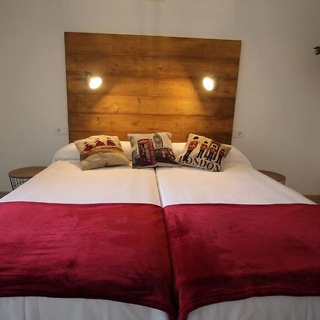 Pension Las Casitas De Santander Auto Check Exterior photo