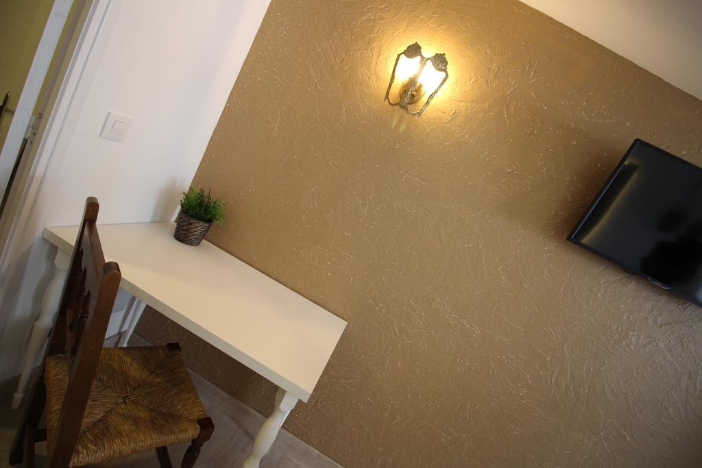 Pension Las Casitas De Santander Auto Check Exterior photo