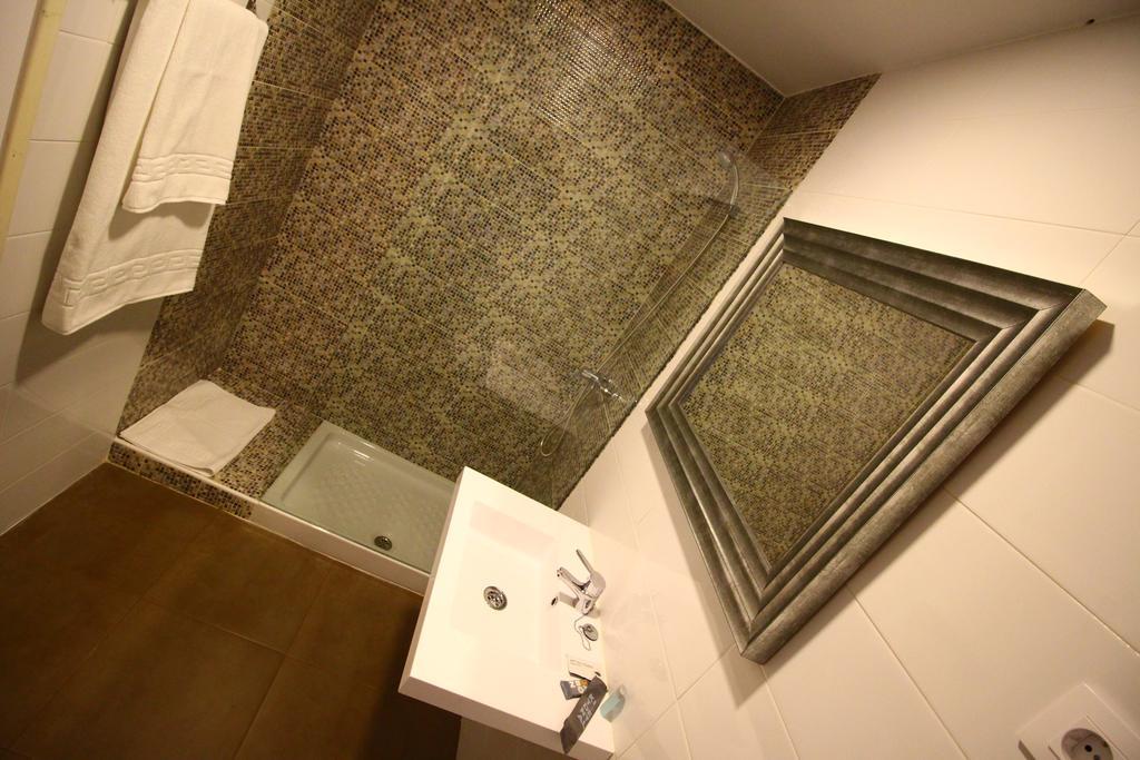 Pension Las Casitas De Santander Auto Check Exterior photo