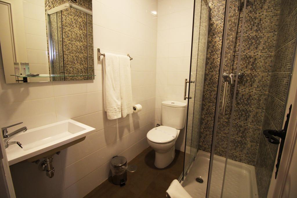Pension Las Casitas De Santander Auto Check Exterior photo